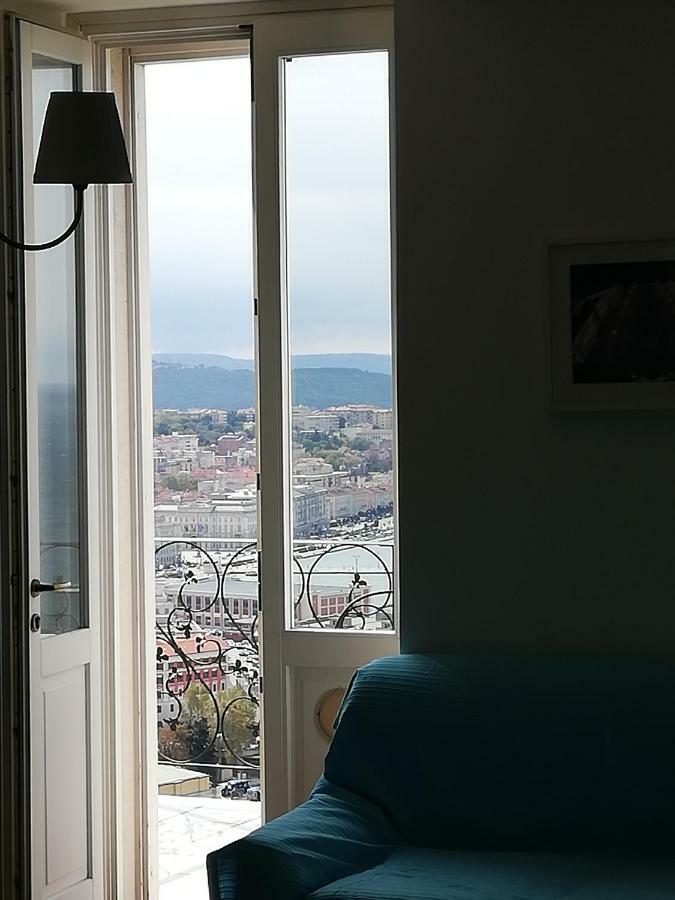 View On The Sea Hotell Trieste Exteriör bild